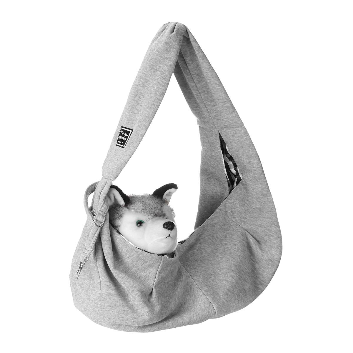 Pet Sling BagSPECIFICATIONSType: DogsStyle: SPORTSeason: All seasonsPattern: SolidOrigin: Mainland ChinaMaterial: nylonItem Type: SlingsFitable Weight: 6.5kgFeature: WindproofCN:Pet Sling Bag