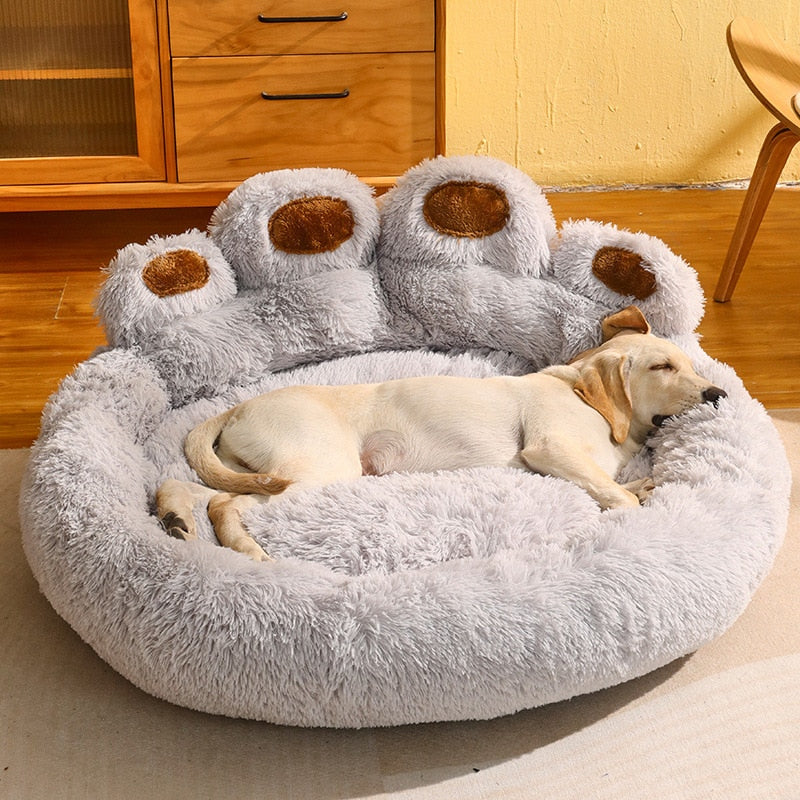 Cute Bear Paw Shape Pet BedWHY WE HAVE THE INTERNETS NO.1 RATED COZY PET BED OF 2022

Did you know that 1 in 4 pets suffer from separation anxiety, being left alone causes a build up of stressCute Bear Paw Shape Pet Bed