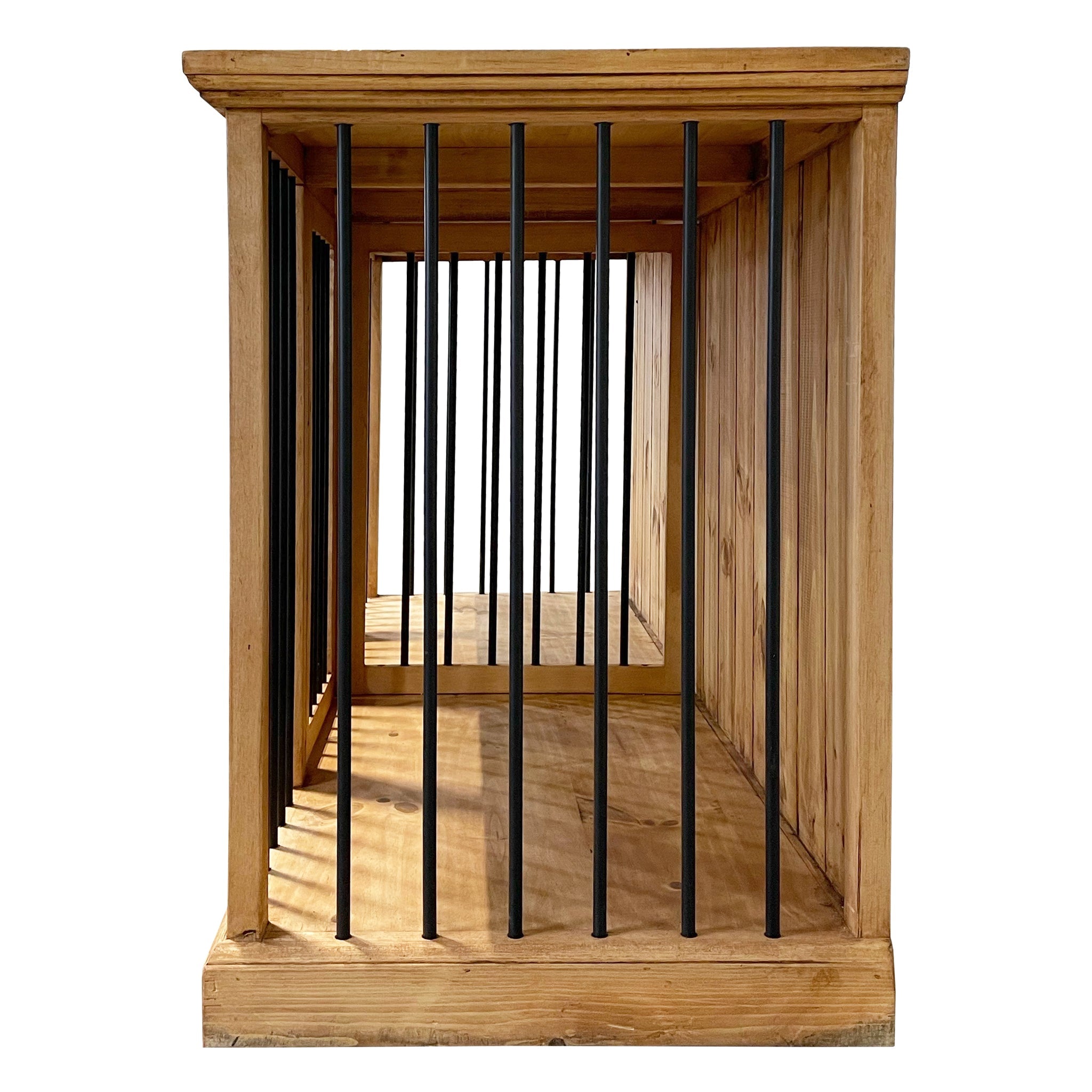 Traditional Dog Wood Kennel in Medium Wax