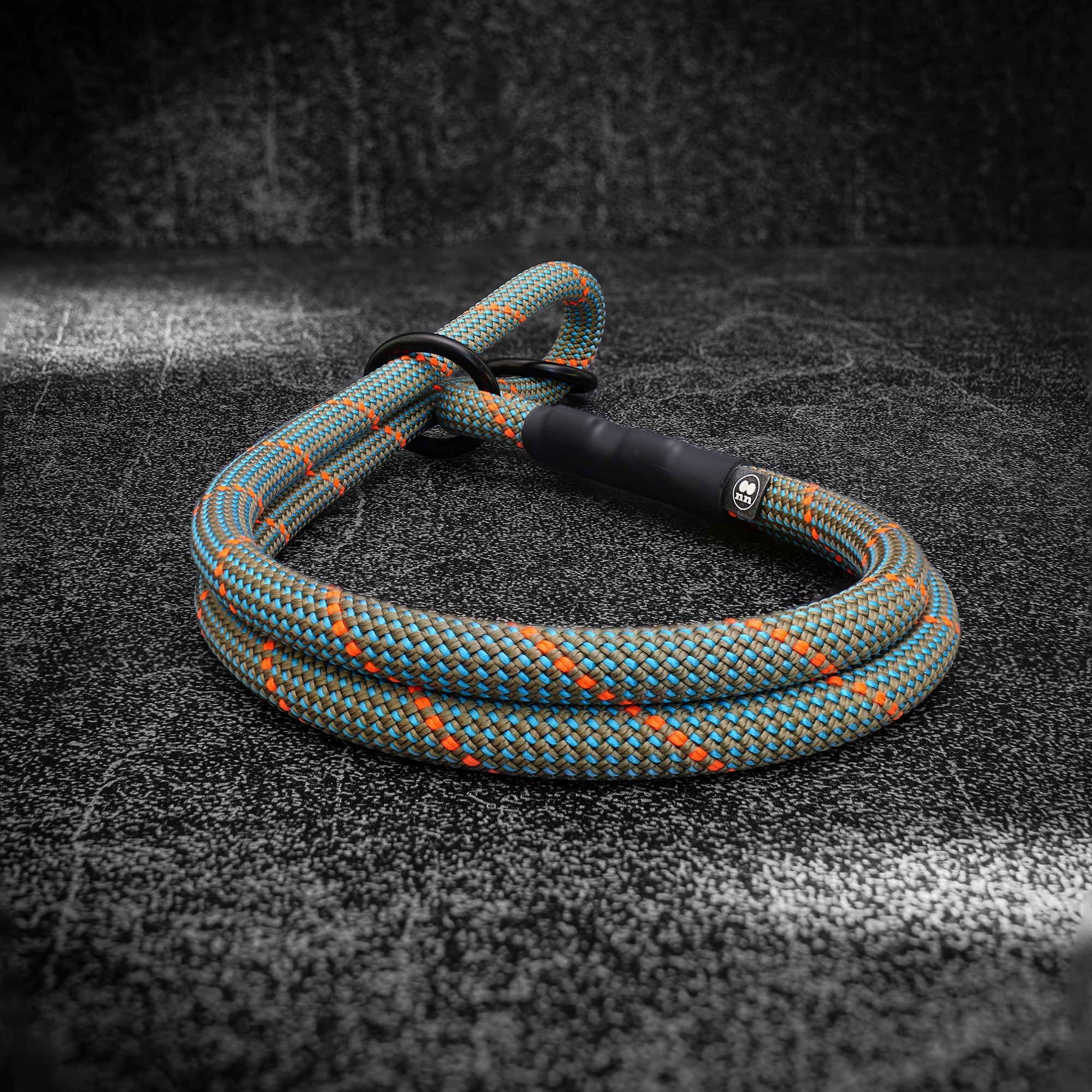 Slip Dog Collar – Small Norte | Adjustable Climbing Rope | Handmade by Tuenne